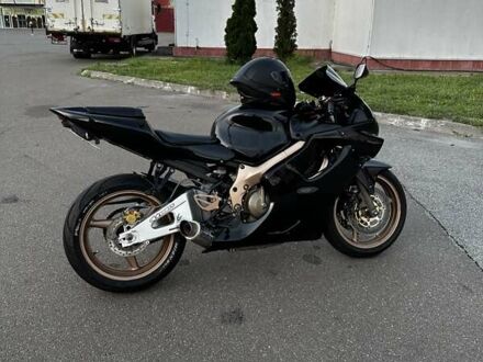 Хонда CBR 600F 2002 у Києві на Automoto.ua Чорний Хонда CBR 600F, об'ємом двигуна 0 л та пробігом 48 тис. км за 5000 $, фото 1 на Automoto.ua