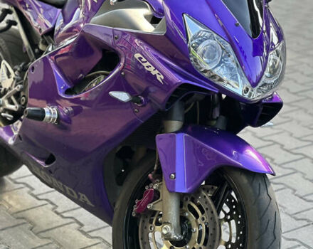 Фиолетовый Хонда CBR 600F, объемом двигателя 0.6 л и пробегом 65 тыс. км за 4900 $, фото 1 на Automoto.ua