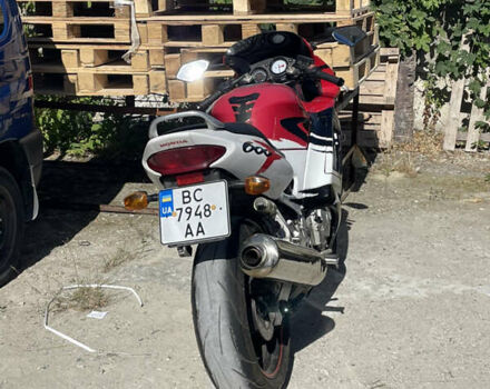 Красный Хонда CBR 600F, объемом двигателя 0.6 л и пробегом 56 тыс. км за 3000 $, фото 4 на Automoto.ua