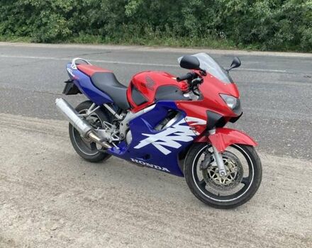 Красный Хонда CBR 600F, объемом двигателя 0.6 л и пробегом 55 тыс. км за 3500 $, фото 10 на Automoto.ua