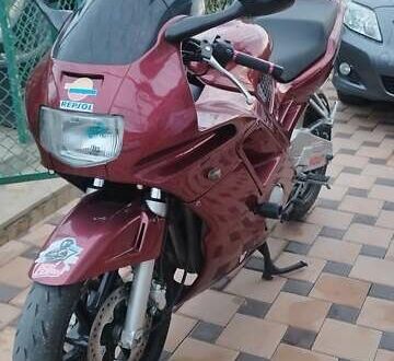 Хонда CBR 600F 1996 у Одесі на Automoto.ua Червоний Хонда CBR 600F, об'ємом двигуна 0 л та пробігом 32 тис. км за 2800 $, фото 1 на Automoto.ua