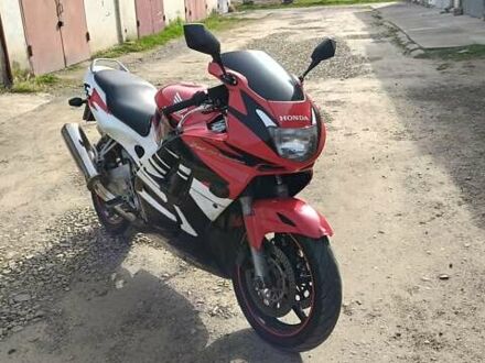 Хонда CBR 600F 1997 у Стрые на Automoto.ua Червоний Хонда CBR 600F, об'ємом двигуна 0.6 л та пробігом 53 тис. км за 3000 $, фото 1 на Automoto.ua
