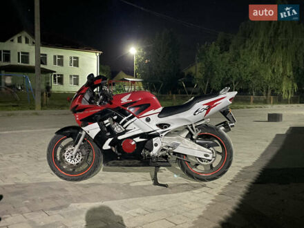 Хонда CBR 600F 1997 в Миколаїв на Automoto.ua Красный Хонда CBR 600F, объемом двигателя 0.6 л и пробегом 56 тыс. км за 3000 $, фото 1 на Automoto.ua