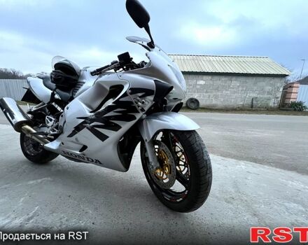 Хонда CBR 600F, объемом двигателя 0.6 л и пробегом 54 тыс. км за 3800 $, фото 6 на Automoto.ua