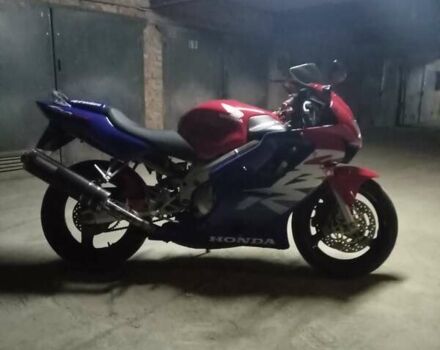 Хонда CBR 600F, объемом двигателя 0 л и пробегом 50 тыс. км за 4000 $, фото 4 на Automoto.ua