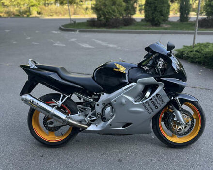 Хонда CBR 600F, объемом двигателя 0 л и пробегом 41 тыс. км за 3900 $, фото 5 на Automoto.ua