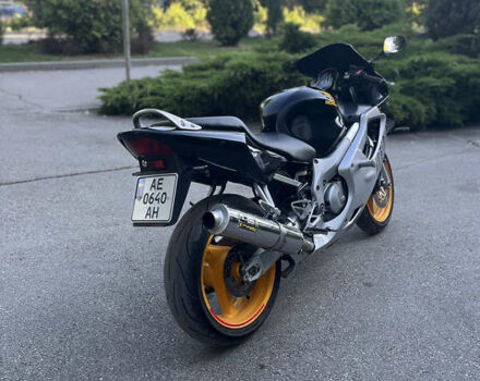 Хонда CBR 600F, объемом двигателя 0 л и пробегом 41 тыс. км за 3900 $, фото 3 на Automoto.ua