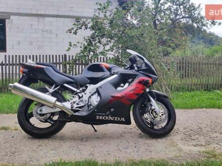 Хонда CBR 600F 2000 в Долине на Automoto.ua Хонда CBR 600F, объемом двигателя 0 л и пробегом 20 тыс. км за 4100 $, фото 1 на Automoto.ua