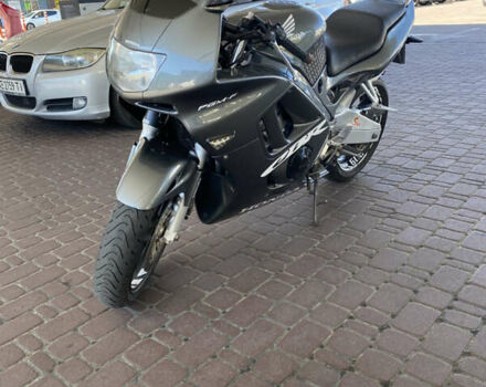 Серый Хонда CBR 600F, объемом двигателя 0.6 л и пробегом 76 тыс. км за 3600 $, фото 4 на Automoto.ua
