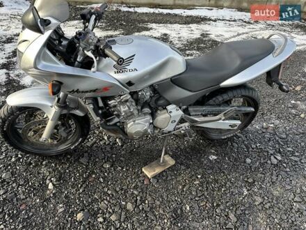 Хонда CBR 600F 2002 в Луцке на Automoto.ua Серый Хонда CBR 600F, объемом двигателя 0 л и пробегом 54 тыс. км за 3650 $, фото 1 на Automoto.ua