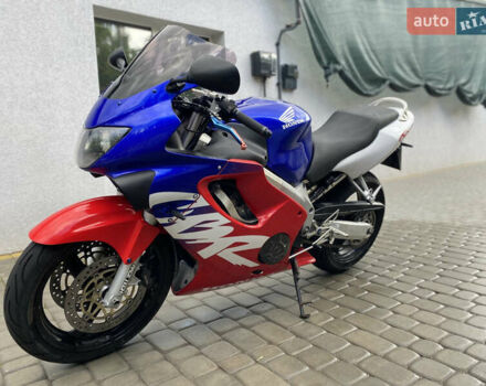 Синий Хонда CBR 600F, объемом двигателя 0.6 л и пробегом 26 тыс. км за 4450 $, фото 4 на Automoto.ua
