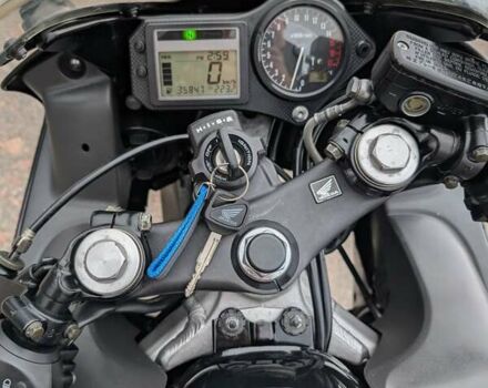 Чорний Хонда CBR 600F4i, об'ємом двигуна 0.6 л та пробігом 35 тис. км за 5799 $, фото 8 на Automoto.ua