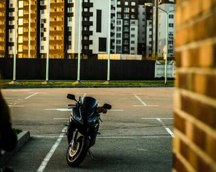 Чорний Хонда CBR 600F4i, об'ємом двигуна 0.6 л та пробігом 71 тис. км за 5500 $, фото 2 на Automoto.ua