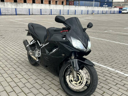 Чорний Хонда CBR 600F4i, об'ємом двигуна 0.6 л та пробігом 28 тис. км за 4800 $, фото 1 на Automoto.ua