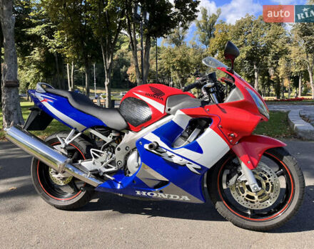 Хонда CBR 600F4i, объемом двигателя 0 л и пробегом 51 тыс. км за 4500 $, фото 3 на Automoto.ua