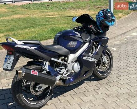 Хонда CBR 600F4i, объемом двигателя 0 л и пробегом 41 тыс. км за 5500 $, фото 3 на Automoto.ua