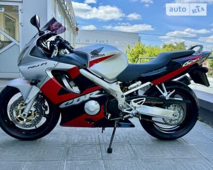 Хонда CBR 600F4i, об'ємом двигуна 0.6 л та пробігом 34 тис. км за 5299 $, фото 3 на Automoto.ua