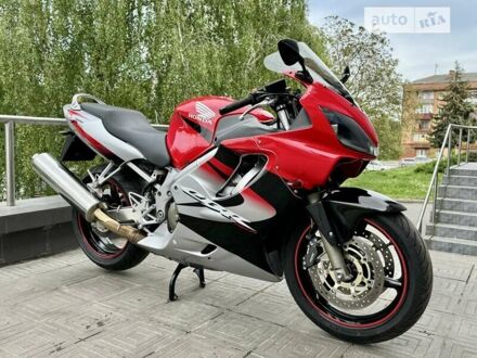 Хонда CBR 600F4i, объемом двигателя 0.6 л и пробегом 31 тыс. км за 5399 $, фото 1 на Automoto.ua