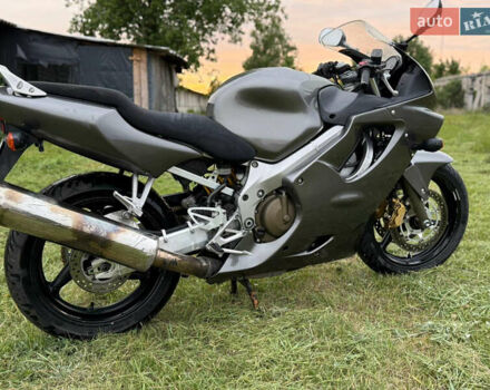 Сірий Хонда CBR 600F4i, об'ємом двигуна 0.6 л та пробігом 25 тис. км за 4400 $, фото 13 на Automoto.ua