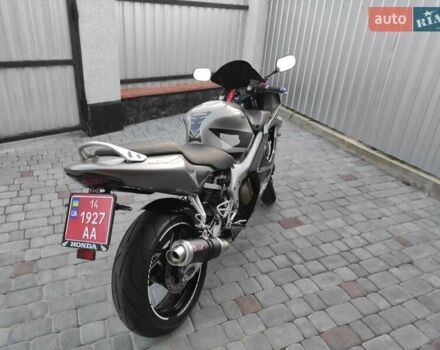 Серый Хонда CBR 600F4i, объемом двигателя 0.6 л и пробегом 37 тыс. км за 4950 $, фото 14 на Automoto.ua