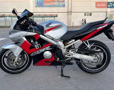 Серый Хонда CBR 600F4i, объемом двигателя 0.6 л и пробегом 42 тыс. км за 5350 $, фото 2 на Automoto.ua