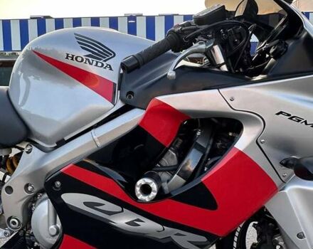 Серый Хонда CBR 600F4i, объемом двигателя 0.6 л и пробегом 42 тыс. км за 5350 $, фото 6 на Automoto.ua