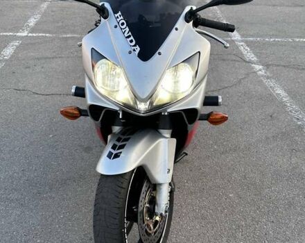 Серый Хонда CBR 600F4i, объемом двигателя 0.6 л и пробегом 42 тыс. км за 5350 $, фото 4 на Automoto.ua