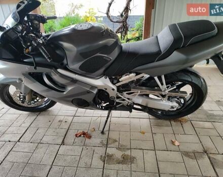 Серый Хонда CBR 600F4i, объемом двигателя 0.6 л и пробегом 39 тыс. км за 5200 $, фото 3 на Automoto.ua