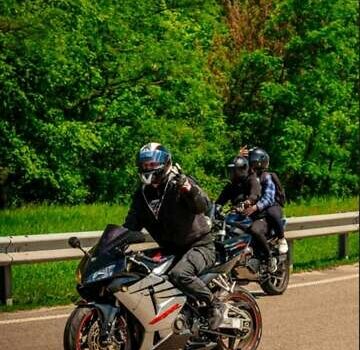 Черный Хонда CBR 600RR, объемом двигателя 0.6 л и пробегом 49 тыс. км за 5850 $, фото 7 на Automoto.ua