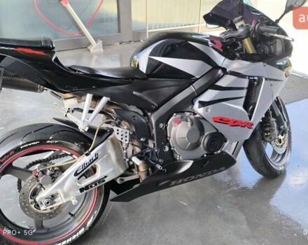 Черный Хонда CBR 600RR, объемом двигателя 0.6 л и пробегом 49 тыс. км за 5850 $, фото 10 на Automoto.ua