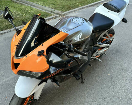 Чорний Хонда CBR 600RR, об'ємом двигуна 0.6 л та пробігом 23 тис. км за 8600 $, фото 6 на Automoto.ua