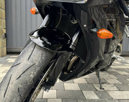 Черный Хонда CBR 600RR, объемом двигателя 0.6 л и пробегом 27 тыс. км за 10000 $, фото 11 на Automoto.ua