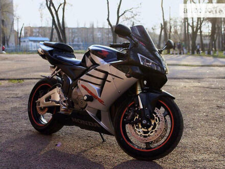 Чорний Хонда CBR 600RR, об'ємом двигуна 0 л та пробігом 58 тис. км за 5500 $, фото 1 на Automoto.ua