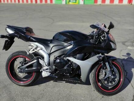 Чорний Хонда CBR 600RR, об'ємом двигуна 0.6 л та пробігом 34 тис. км за 5500 $, фото 1 на Automoto.ua