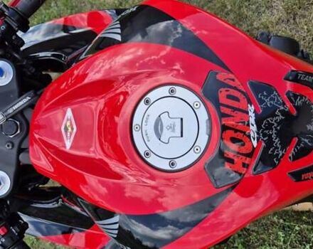 Красный Хонда CBR 600RR, объемом двигателя 0 л и пробегом 33 тыс. км за 3500 $, фото 23 на Automoto.ua