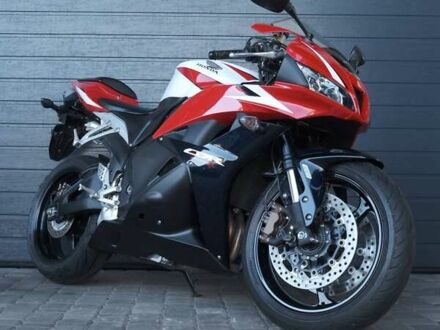 Червоний Хонда CBR 600RR, об'ємом двигуна 0.6 л та пробігом 7 тис. км за 8200 $, фото 1 на Automoto.ua