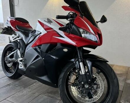 Хонда CBR 600RR, об'ємом двигуна 0 л та пробігом 25 тис. км за 8650 $, фото 3 на Automoto.ua