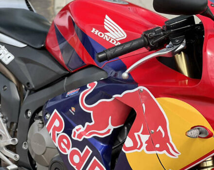 Хонда CBR 600RR, объемом двигателя 0.6 л и пробегом 25 тыс. км за 6446 $, фото 5 на Automoto.ua
