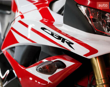 Хонда CBR 600RR, об'ємом двигуна 0.6 л та пробігом 4 тис. км за 11000 $, фото 7 на Automoto.ua