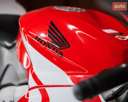 Хонда CBR 600RR, об'ємом двигуна 0.6 л та пробігом 4 тис. км за 11000 $, фото 8 на Automoto.ua