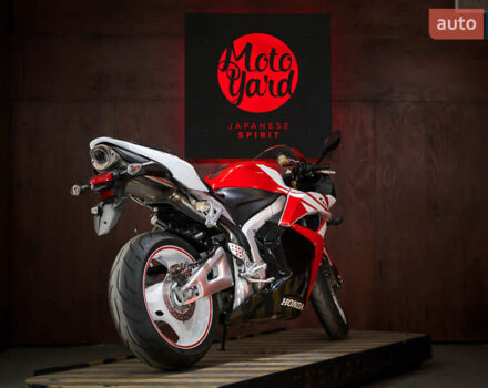 Хонда CBR 600RR, об'ємом двигуна 0.6 л та пробігом 4 тис. км за 11000 $, фото 5 на Automoto.ua