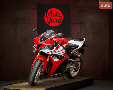 Хонда CBR 600RR, об'ємом двигуна 0.6 л та пробігом 4 тис. км за 11000 $, фото 2 на Automoto.ua