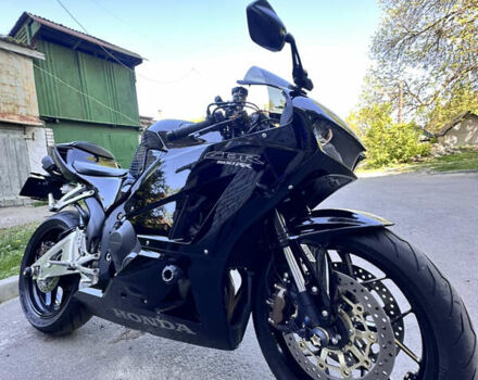 Хонда CBR 600RR, объемом двигателя 0 л и пробегом 23 тыс. км за 11000 $, фото 5 на Automoto.ua