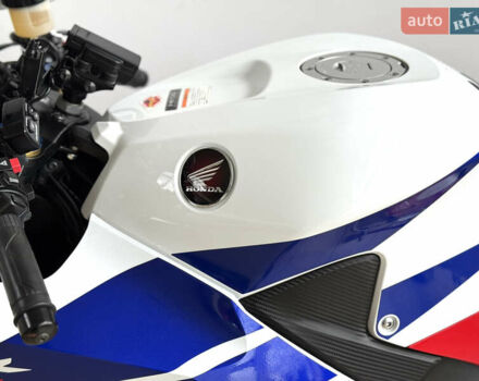Хонда CBR 600RR, объемом двигателя 0.6 л и пробегом 5 тыс. км за 11500 $, фото 22 на Automoto.ua