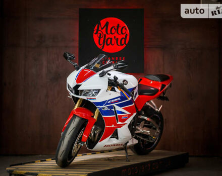 Хонда CBR 600RR, объемом двигателя 0.6 л и пробегом 7 тыс. км за 12000 $, фото 2 на Automoto.ua