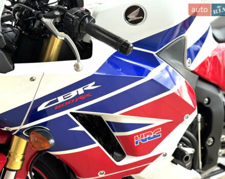 Хонда CBR 600RR, объемом двигателя 0.6 л и пробегом 5 тыс. км за 11500 $, фото 19 на Automoto.ua