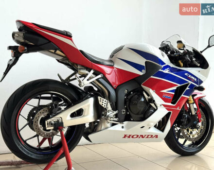 Хонда CBR 600RR, объемом двигателя 0.6 л и пробегом 5 тыс. км за 11500 $, фото 2 на Automoto.ua