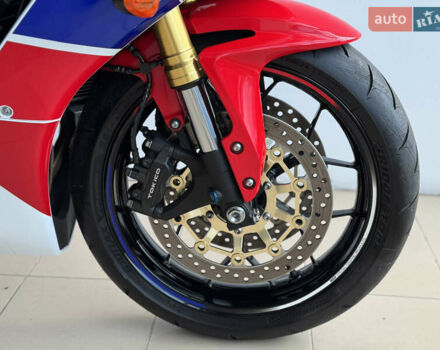 Хонда CBR 600RR, объемом двигателя 0.6 л и пробегом 5 тыс. км за 11500 $, фото 37 на Automoto.ua