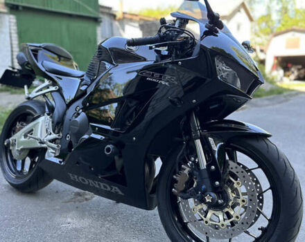 Хонда CBR 600RR, объемом двигателя 0 л и пробегом 23 тыс. км за 11000 $, фото 4 на Automoto.ua