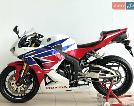 Хонда CBR 600RR, объемом двигателя 0.6 л и пробегом 5 тыс. км за 11500 $, фото 7 на Automoto.ua